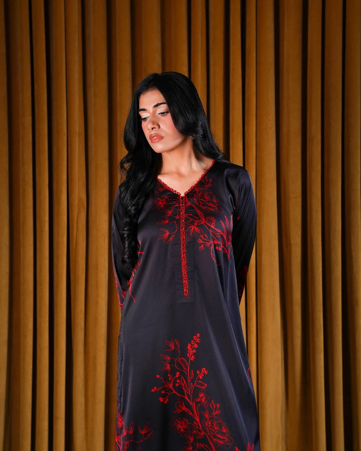 Noir Silk 2-Piece Suit