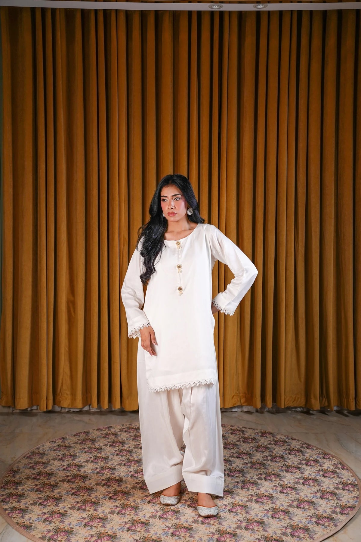 Noor Viscose 2-Piece Farshi Shalwar Suit