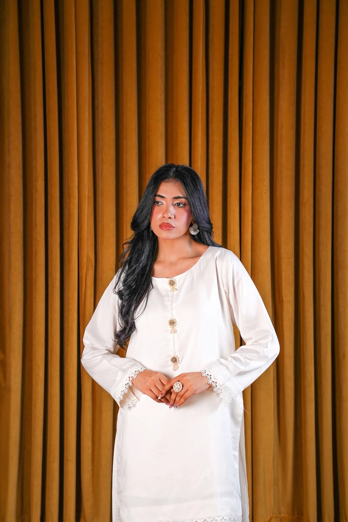 Noor Viscose 2-Piece Farshi Shalwar Suit